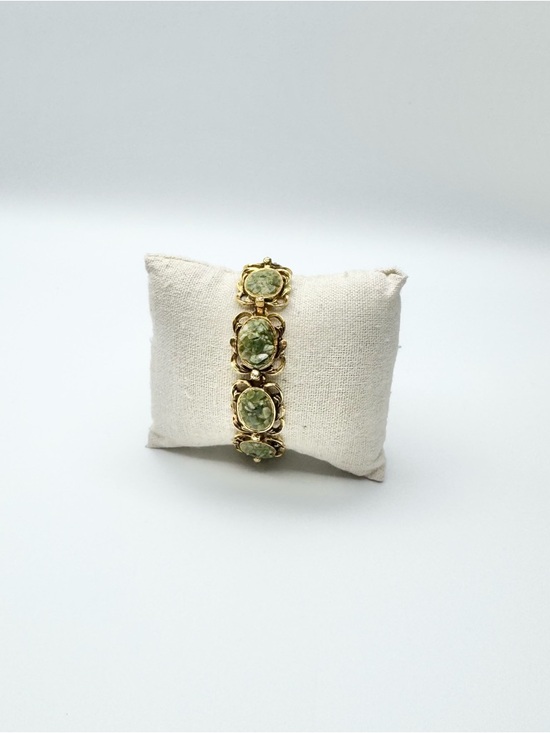 Vintage Green Jade Gold Toned Bracelet - Picture 14 of 14